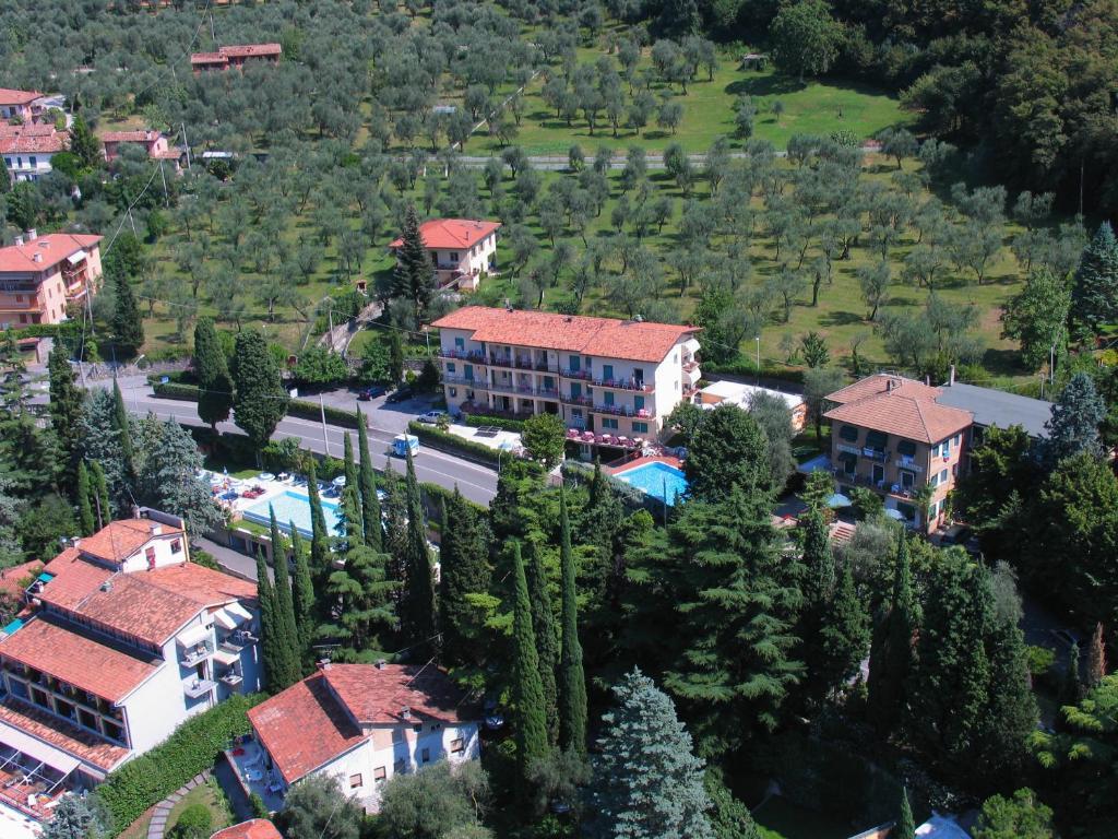 Hotel Casa Serena Malcesine Exterior photo